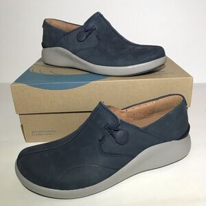 Clarks Un Loop 2 Walk Unstructured Leather Slip-On Shoes Size: 7N